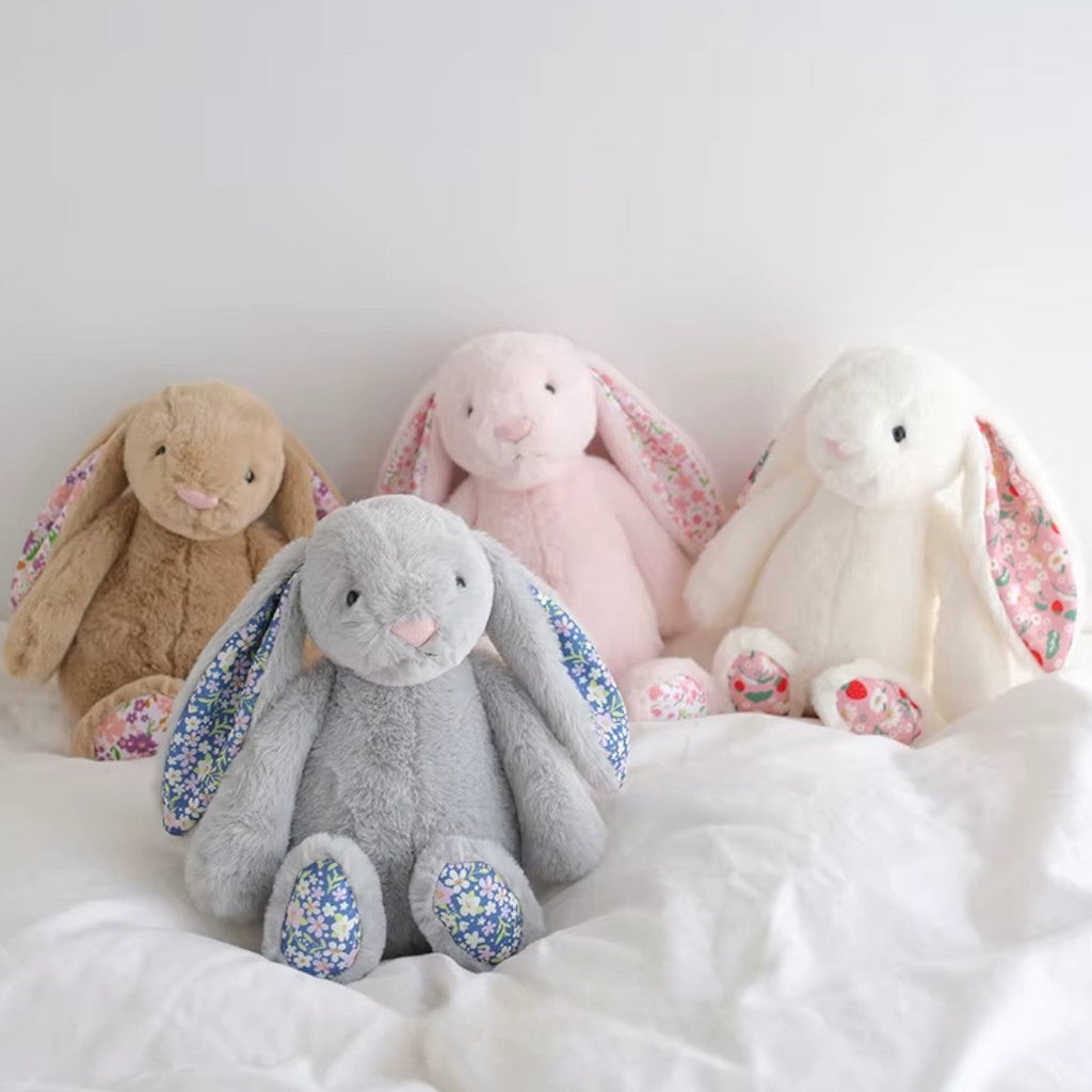 Hase Kuscheltier mit Liberty-Muster Die Kuschelecke