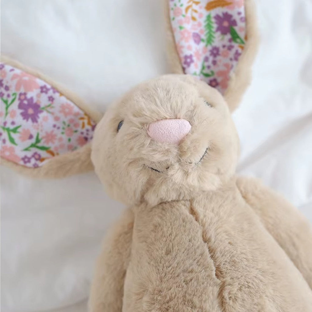 Hase Kuscheltier mit Liberty-Muster Die Kuschelecke
